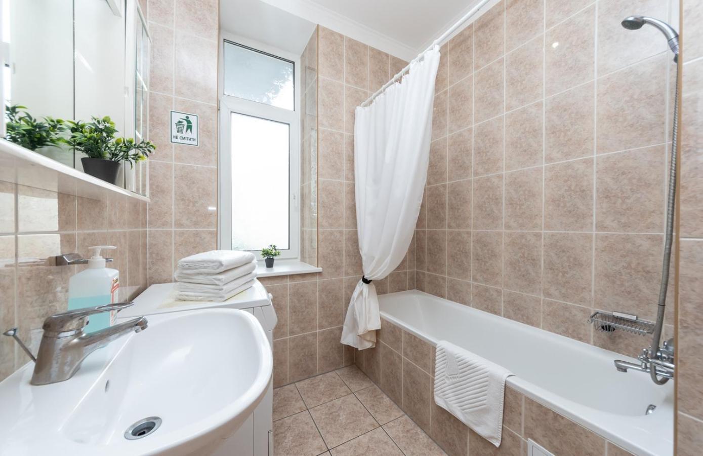 קייב Mini-Hotel Guest Residence מראה חיצוני תמונה