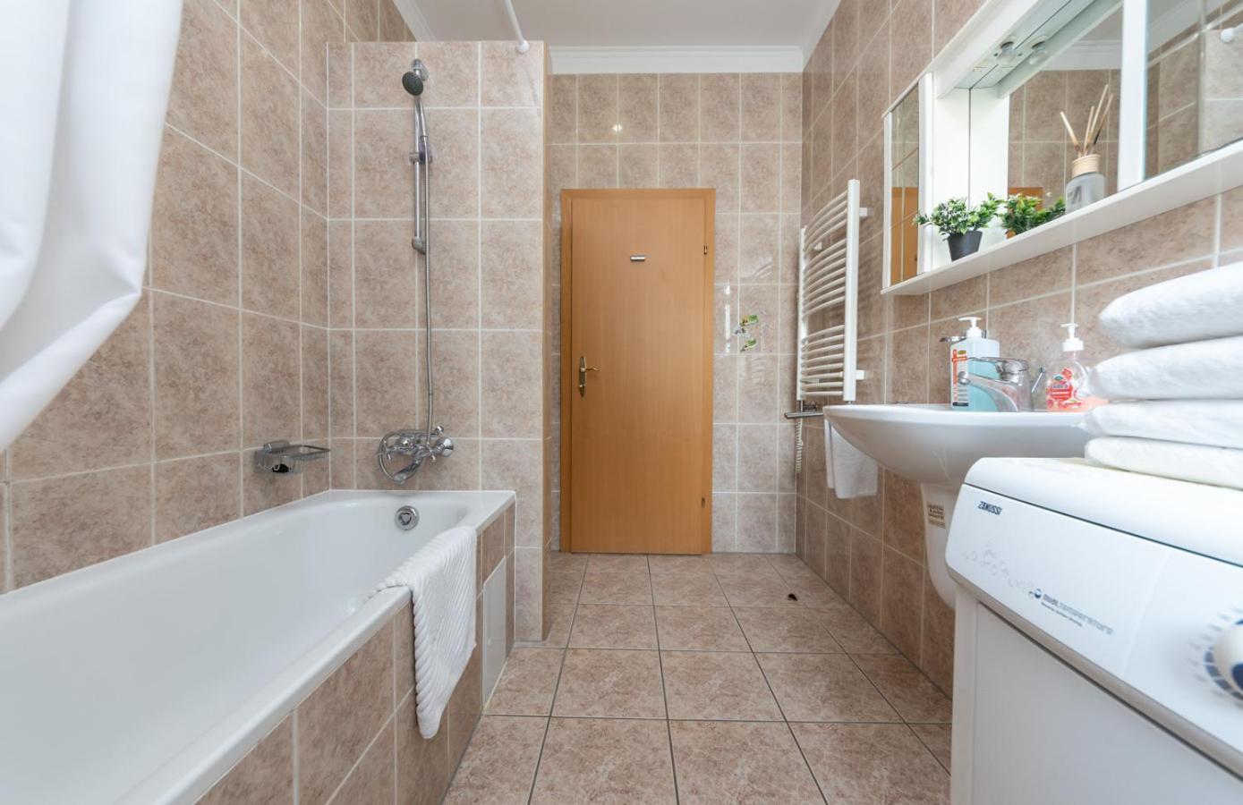 קייב Mini-Hotel Guest Residence מראה חיצוני תמונה