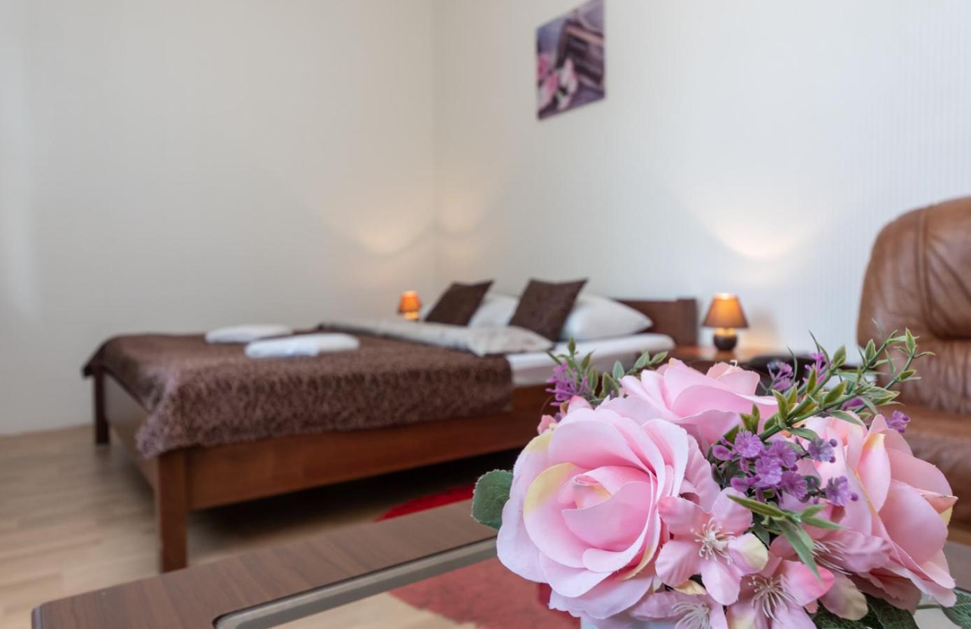 קייב Mini-Hotel Guest Residence מראה חיצוני תמונה
